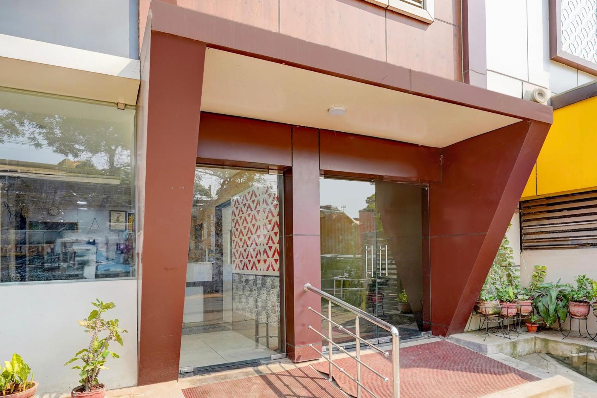Super Hotel O Perungalathur Near Bus Stand Chennai Exterior photo